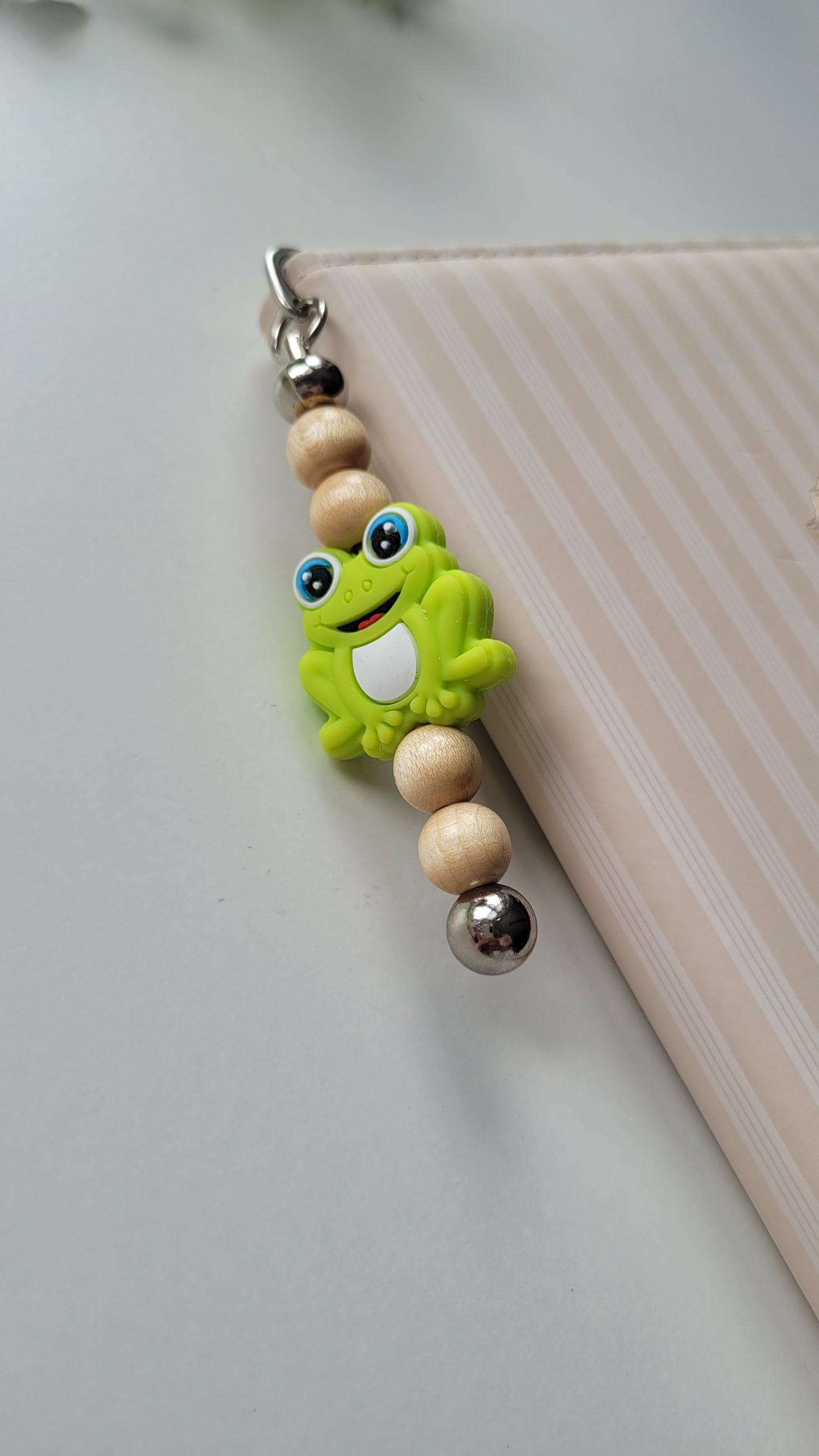 Lesezeichen Frosch holz