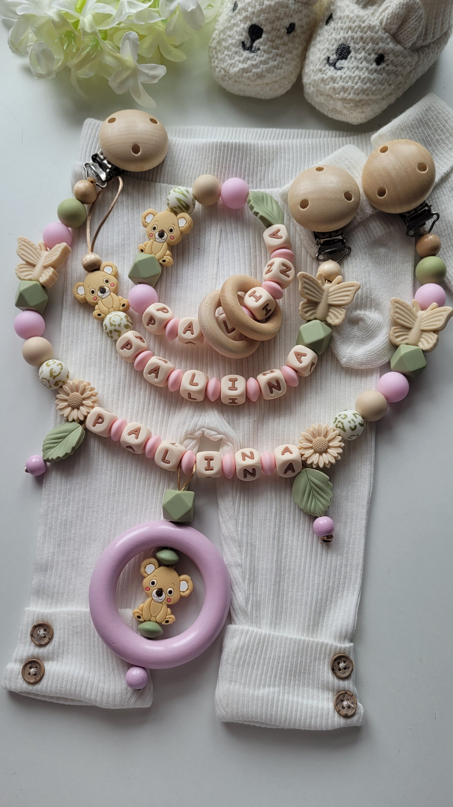 3tlg. Set Schnullerkette Kinderwagenkette & Spielring mit Namen Koala & Schmetterling rosa grün leo