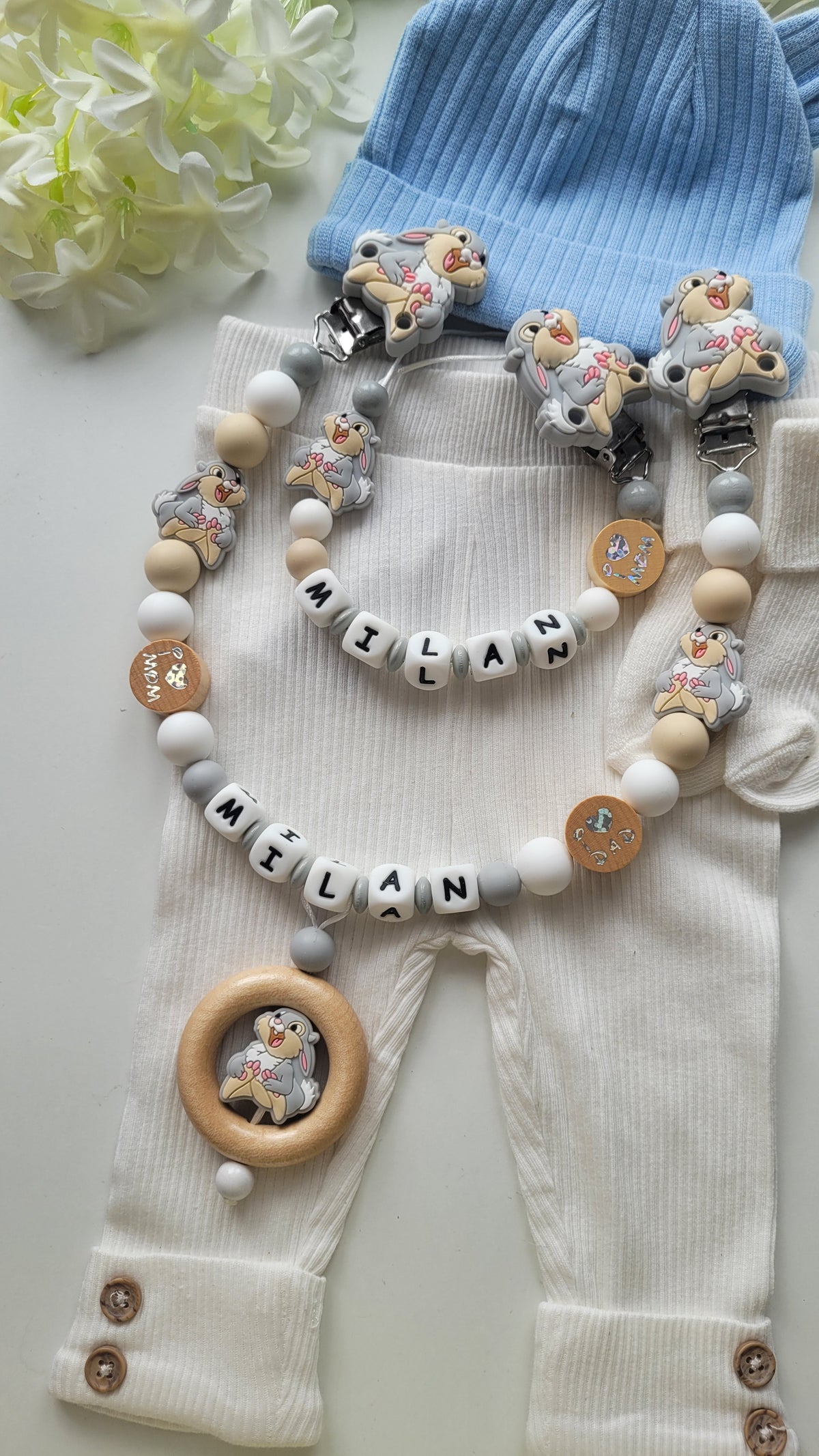 Kinderwagenkette & Schnullerkette Set mit Namen Hase Wendeperle i love Mom und Dad weiß grau beige Holz Silikon | personalisiert