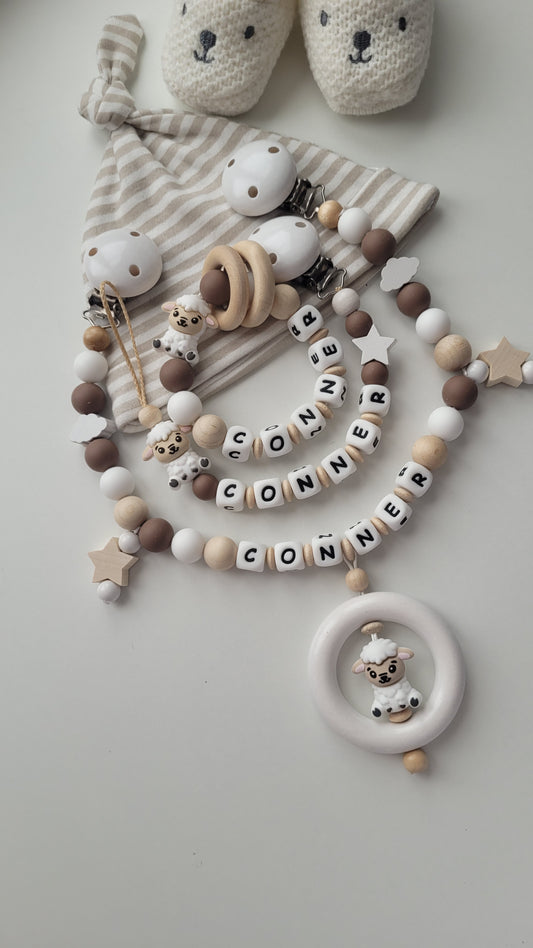 3er Set Schnullerkette Kinderwagenkette & Beissring mit Namen Schäfchen Sterne & Wolken beige braun weiß