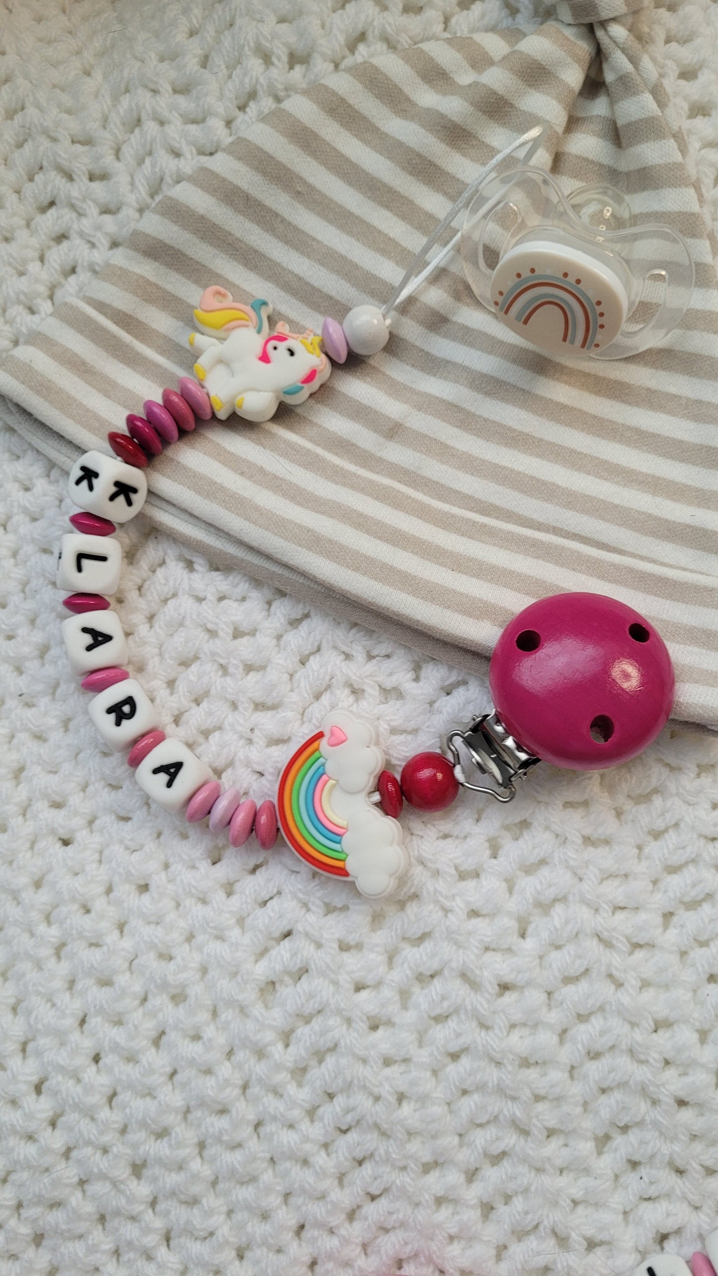 Schnullerkette mit Namen für Mädchen