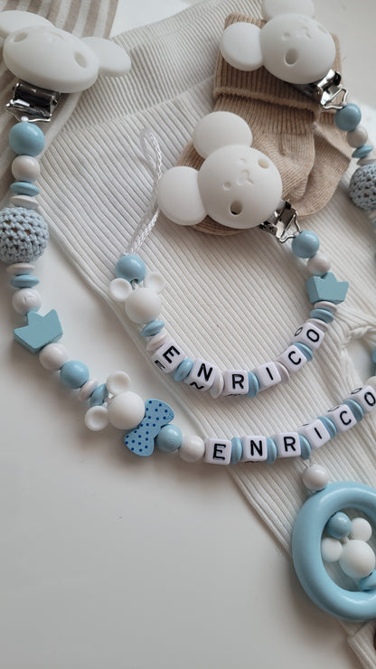 Kinderwagenkette & Schnullerkette mit Namen *Maus*  hellblau weiss