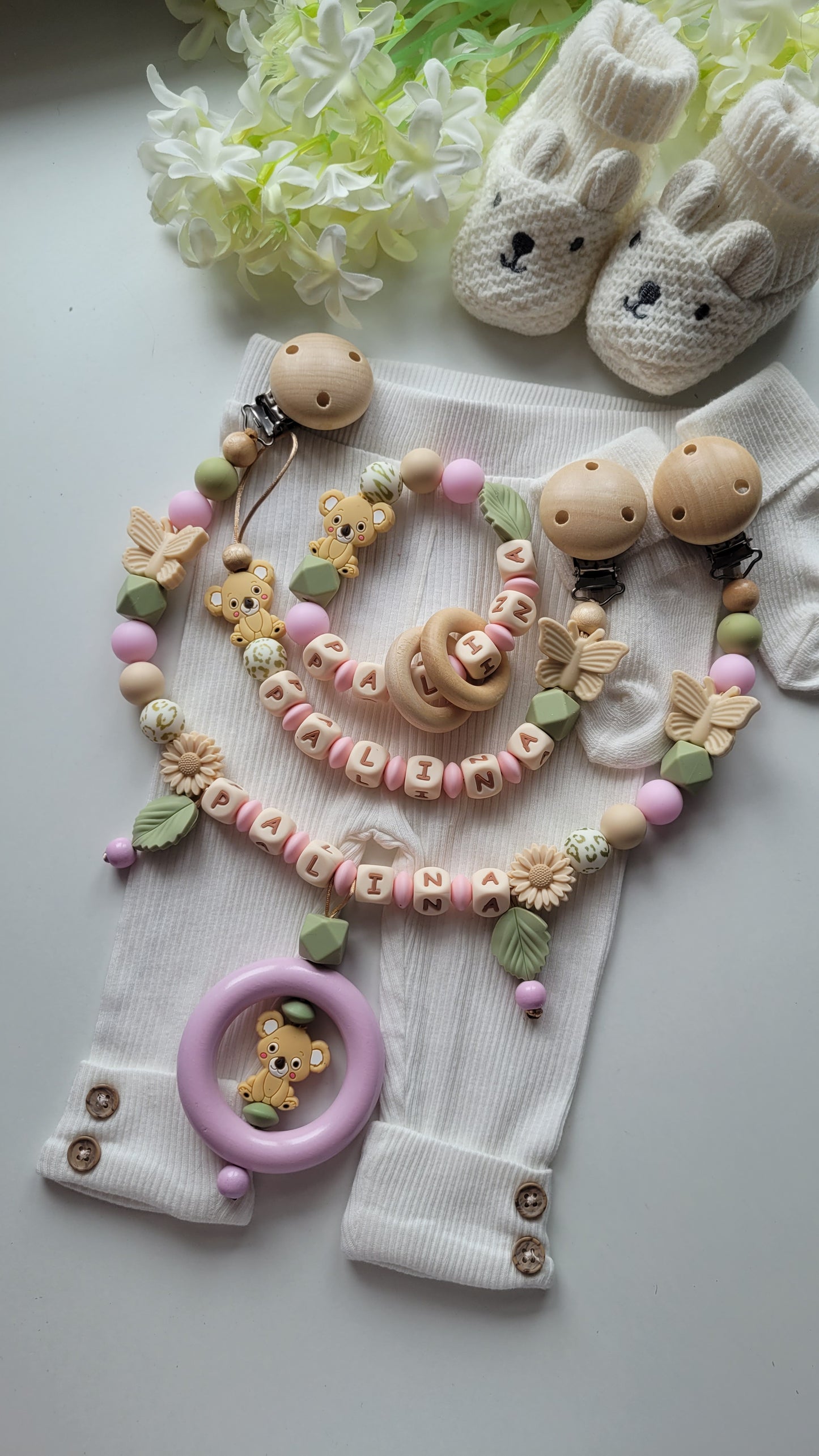 3tlg. Set Schnullerkette Kinderwagenkette & Spielring mit Namen Koala & Schmetterling rosa grün leo