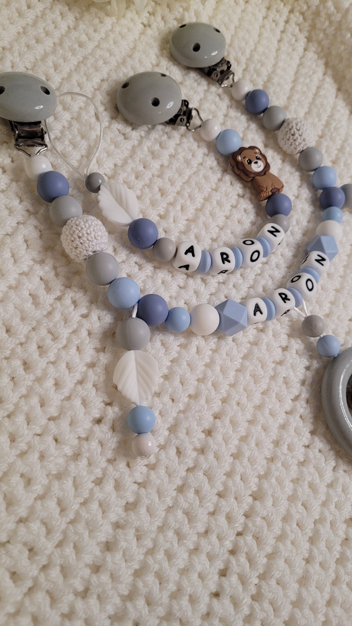 Kinderwagenkette & Schnullerkette Set Baby Löwe beige blau grau