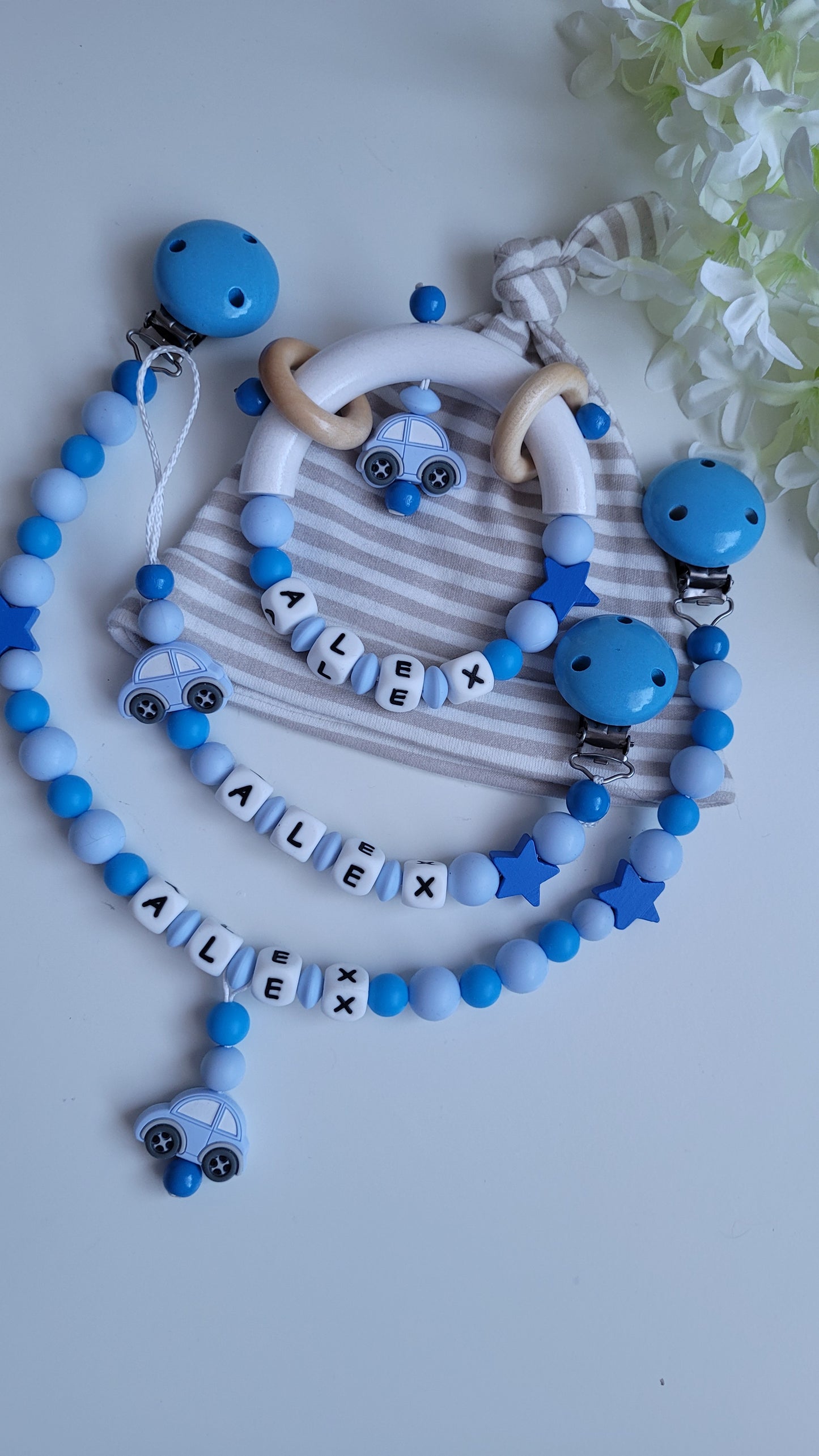3tlg.Set Schnullerkette Kinderwagenkette & Greifring mit Namen Auto blau