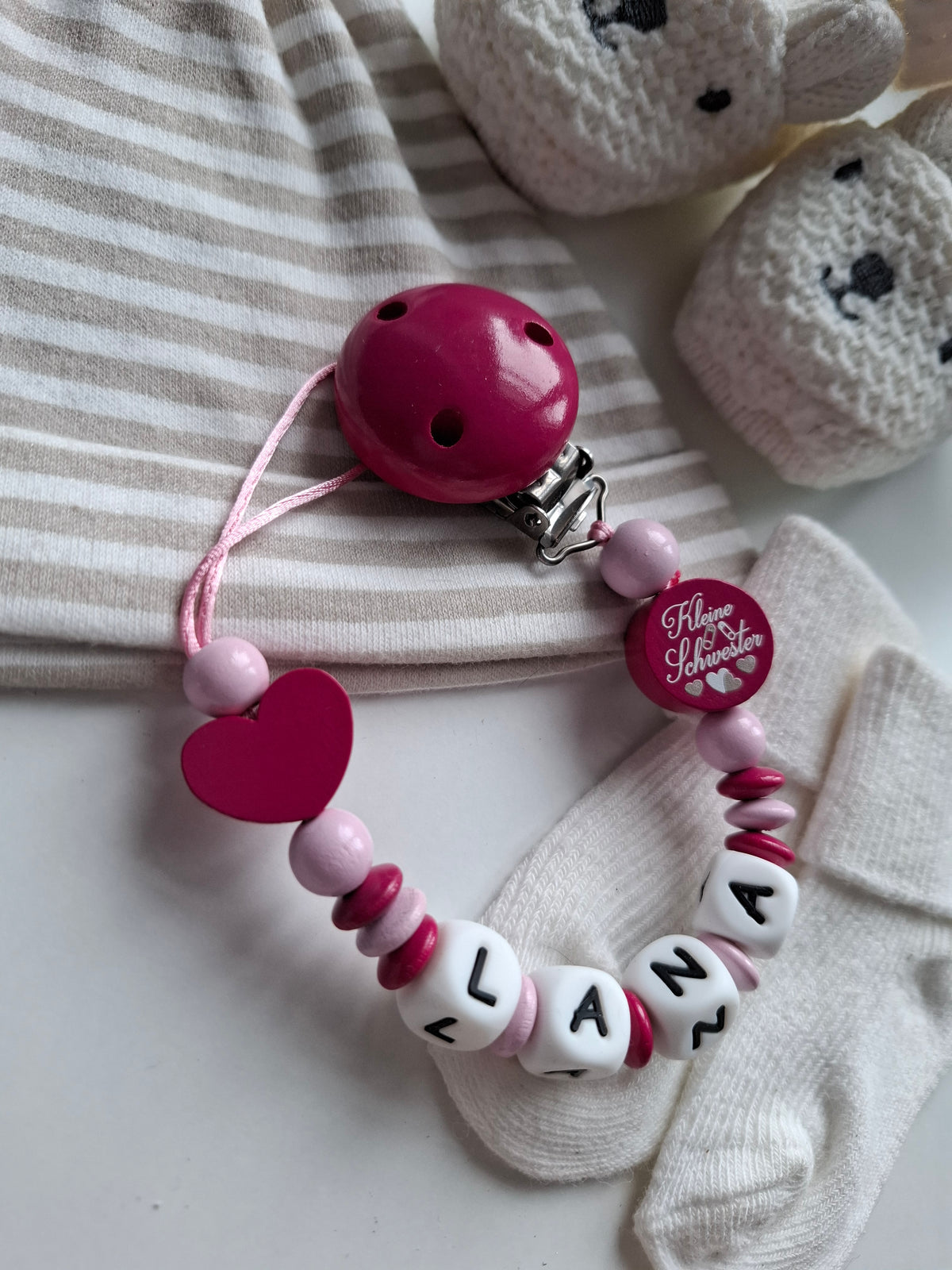 Schnullerkette mit Namen für Mädchen Kleine Schwester rosa pink personalisiert