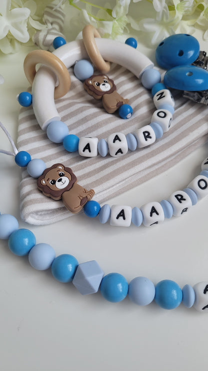 3tlg.Set Schnullerkette Kinderwagenkette & Greifring mit Namen Löwe blau