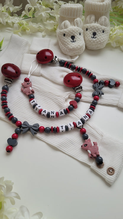 Kinderwagenkette & Schnullerkette mit Namen Rehkitz bordaux grau