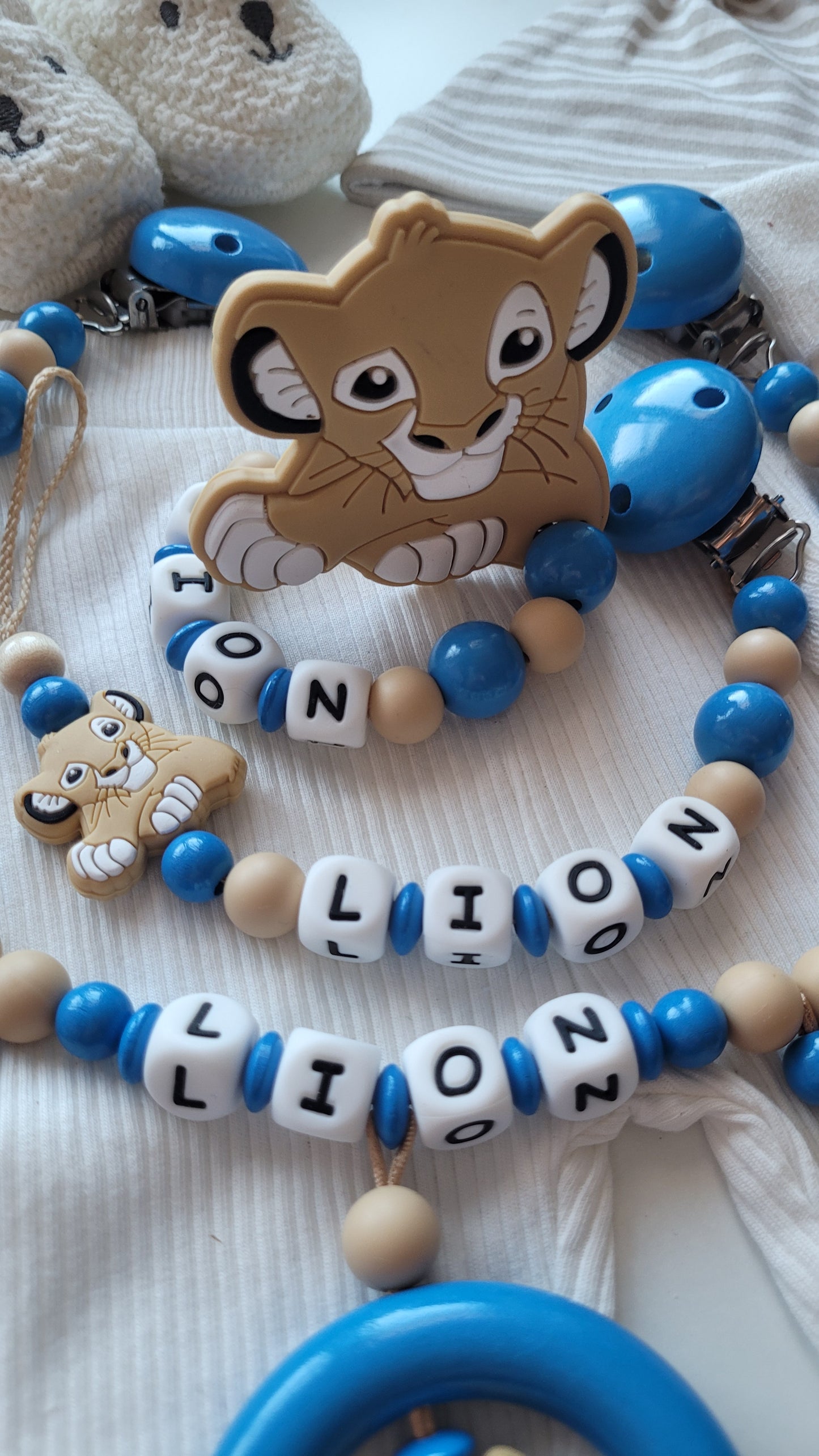 3er Set Schnullerkette Kinderwagenkette & Beissring mit Namen Löwe