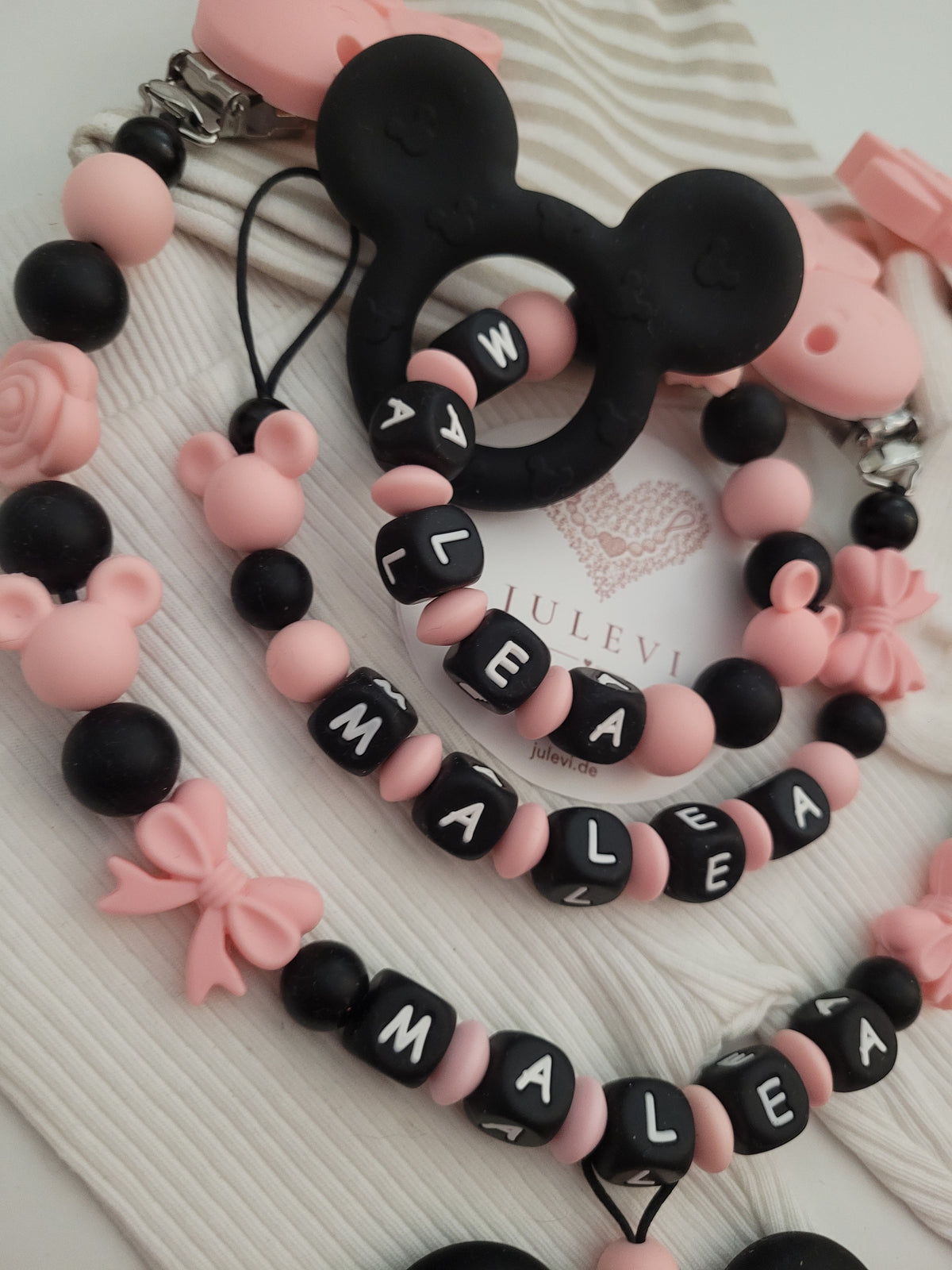 3er Set Schnullerkette, Kinderwagenkette & Greifring mit Namen Maus Rosen Schleifen schwarz peach