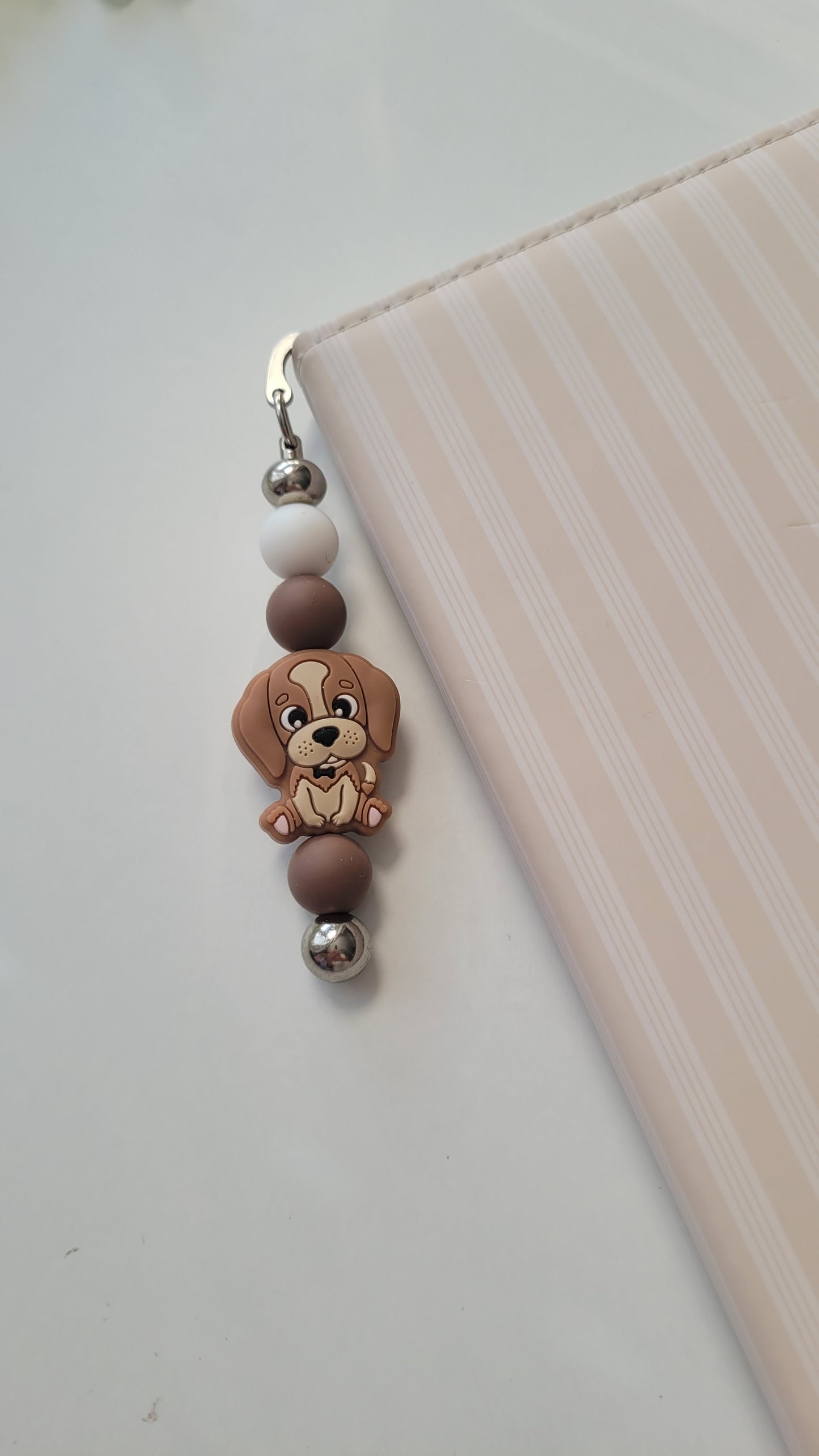 Lesezeichen Hund beige braun