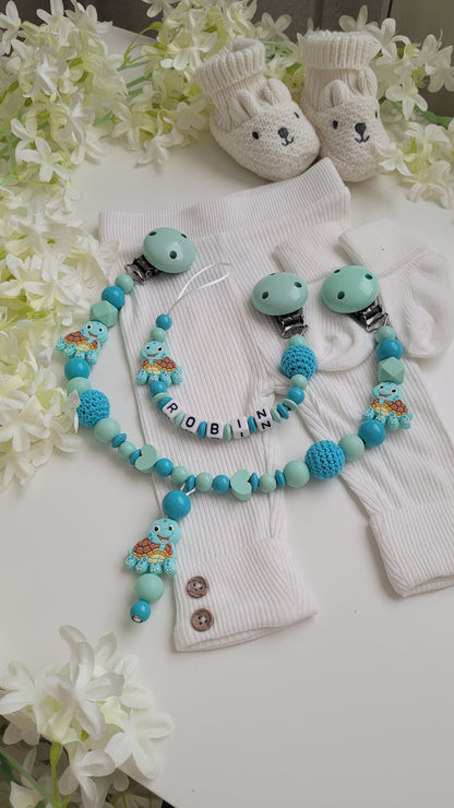 Kinderwagenkette & Schnullerkette mit Namen Schildkröte mint türkis