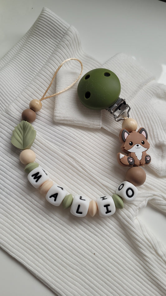 Schnullerkette mit Namen für Jungen Fuchs grün beige