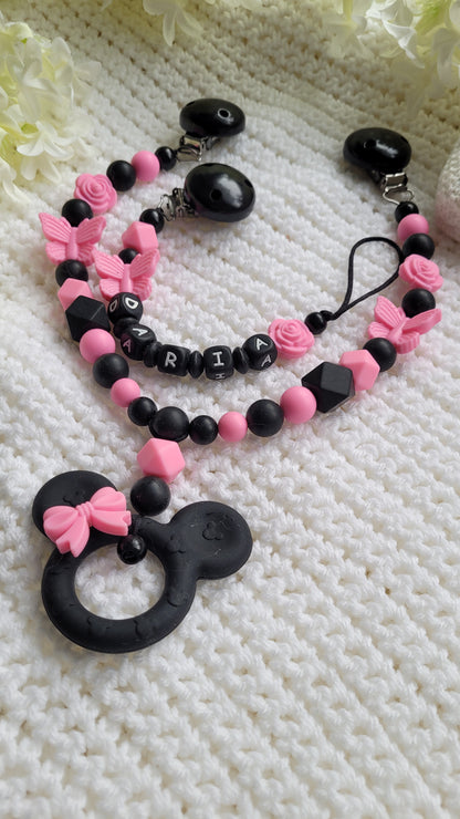 Kinderwagenkette & Schnullerkette mit Namen für Mädchen Schmetterling Maus schwarz pink