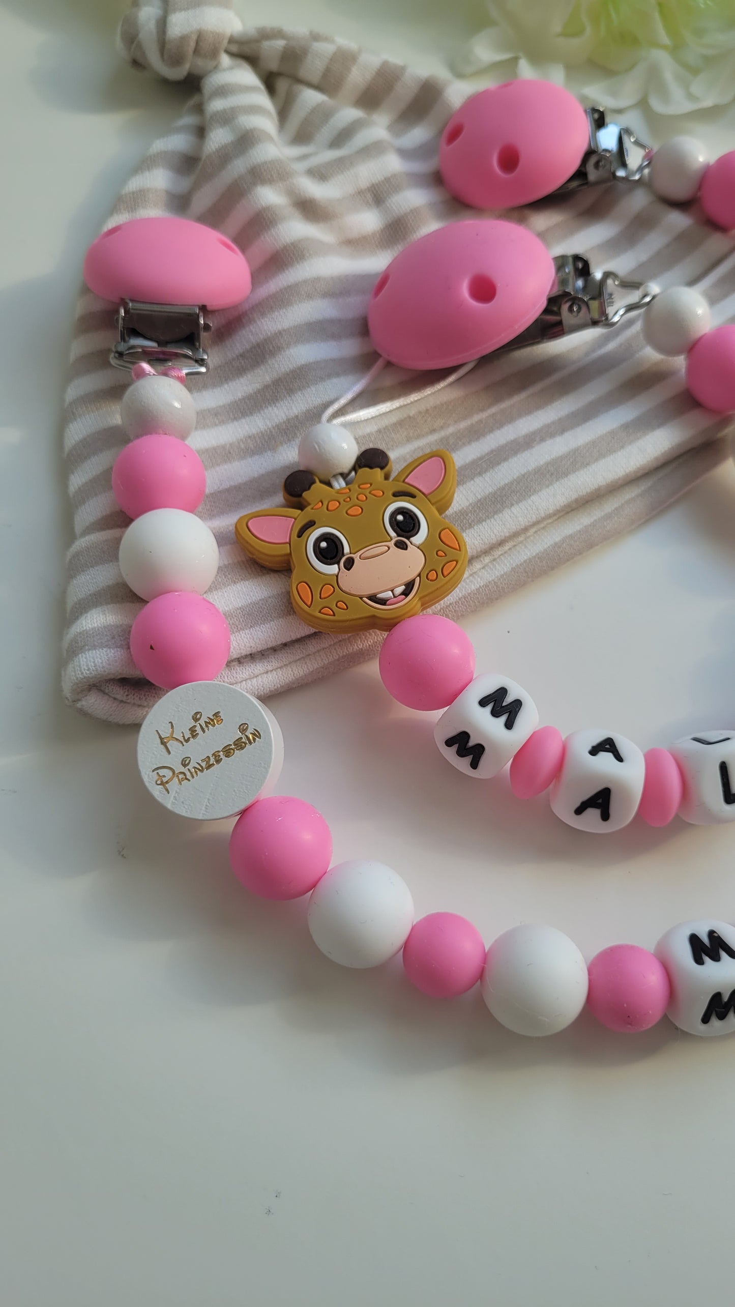 Kinderwagenkette & Schnullerkette mit Namen *Giraffe* pink