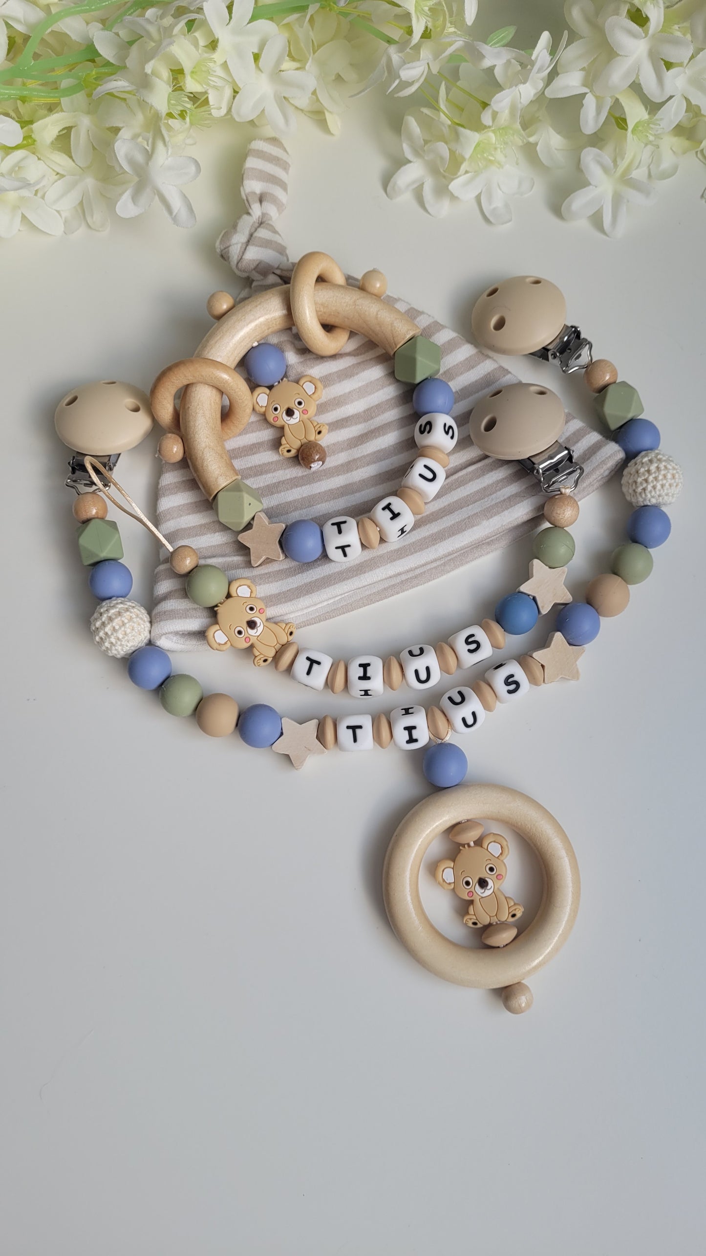 3tlg.Set Schnullerkette Kinderwagenkette & Greifring mit Namen Koala beige blau grün