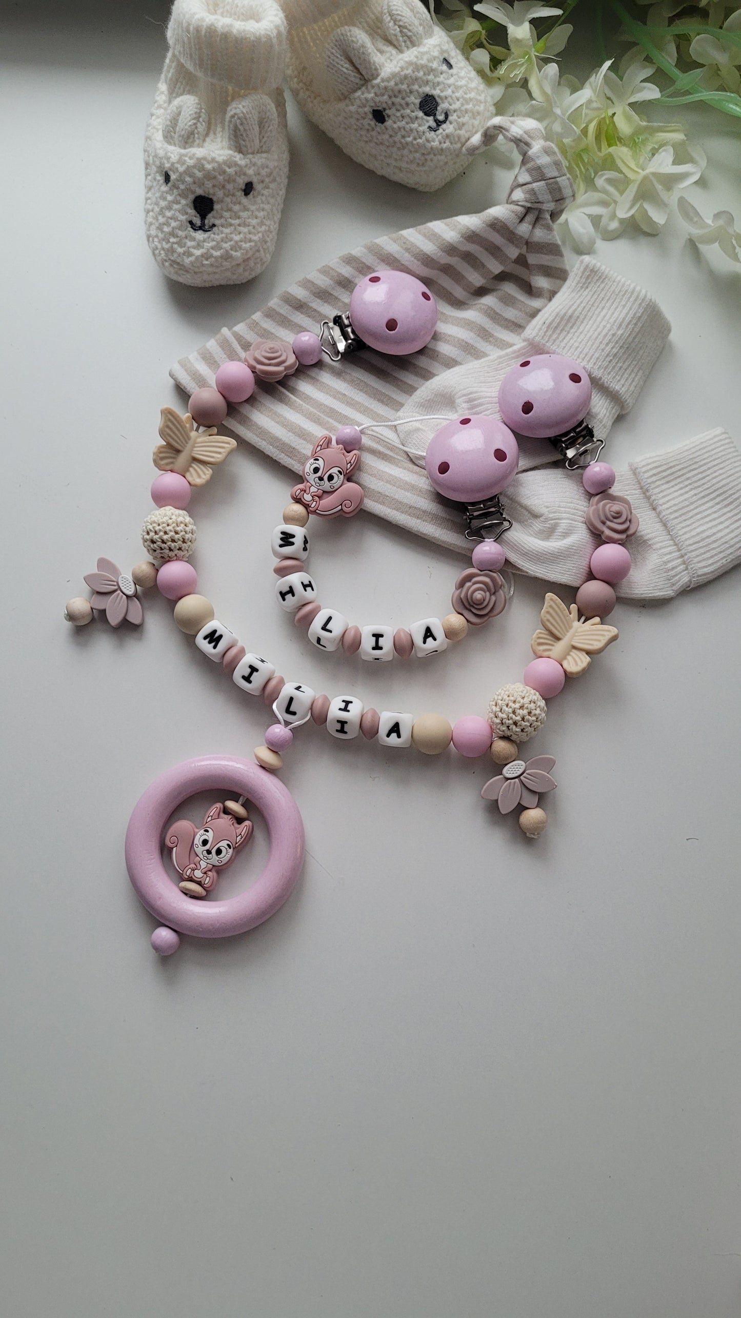 Kinderwagenkette & Schnullerkette mit Namen Eichhörnchen beige rosa