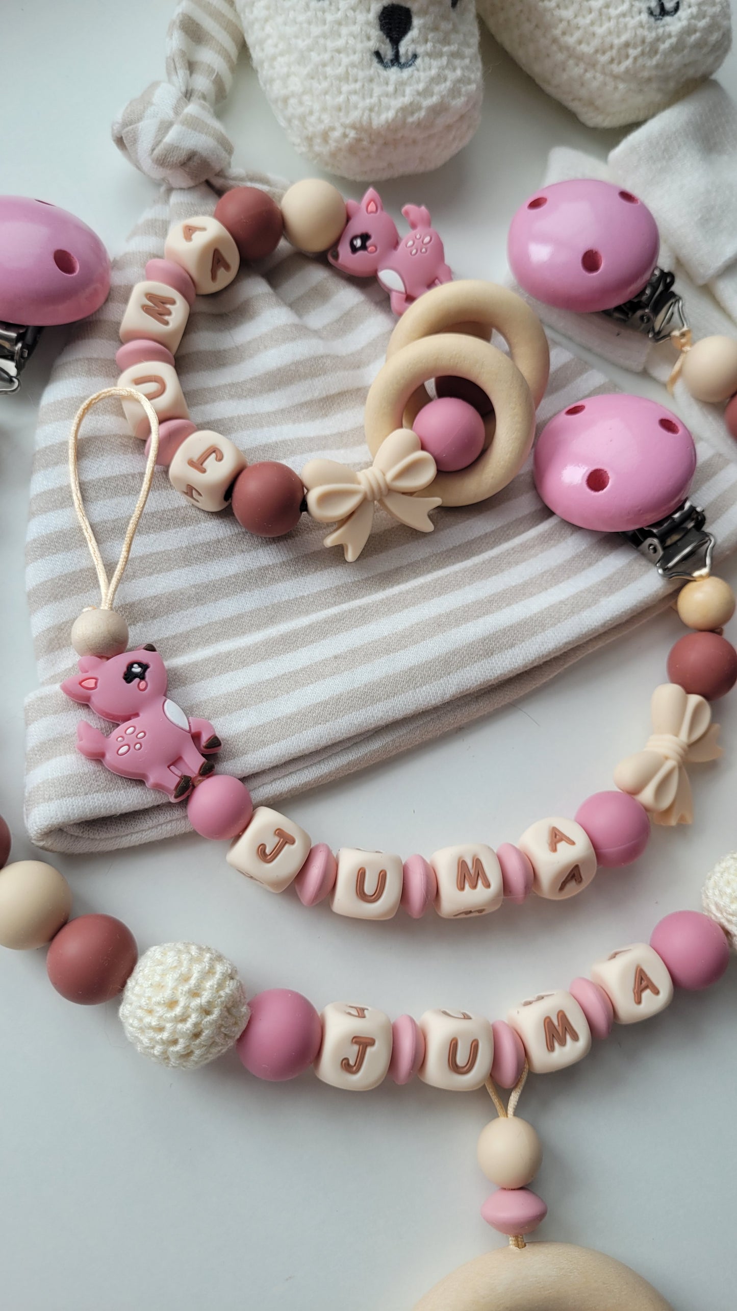 Kinderwagenkette  Schnullerkette Greifring mit Namen für Mädchen Rehe rosenholz beige braun