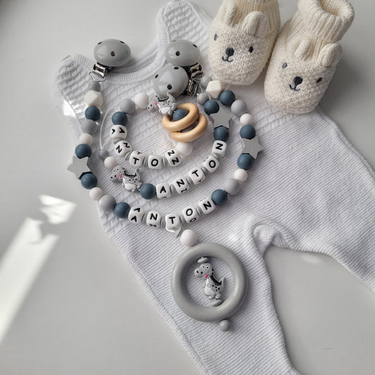 3tlg.Set Schnullerkette Kinderwagenkette & Greifring mit Namen für Jungen Dinosaurier