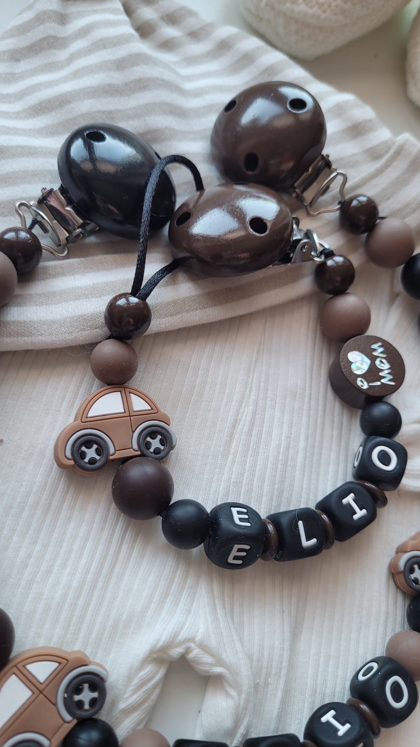 3er Set Schnullerkette Kinderwagenkette & Greifring Auto mit Namen  schwarz braun