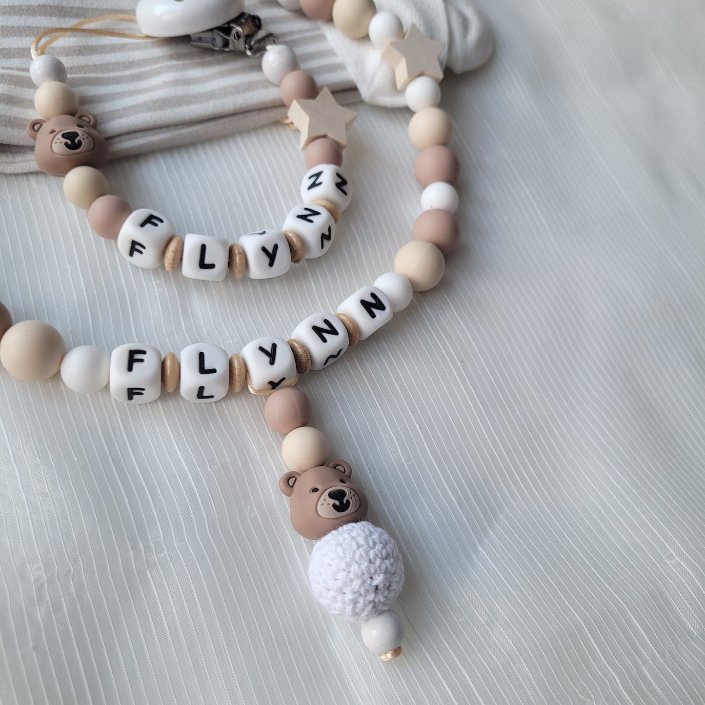 Kinderwagenkette & Schnullerkette Set Baby Teddy für Jungen braun beige weiss holz