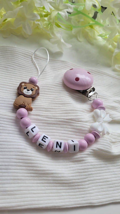 Kinderwagenkette & Schnullerkette mit Namen Löwe rosa
