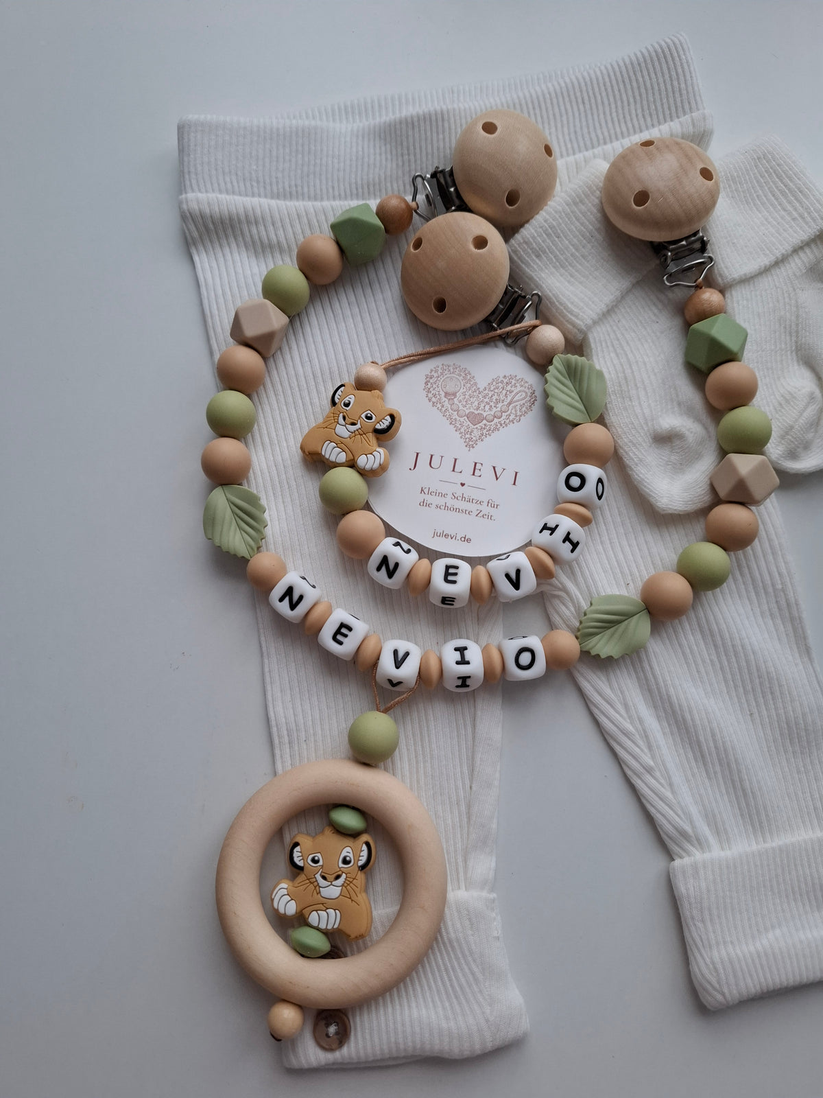 Kinderwagenkette & Schnullerkette Set mit Namen Löwe grün beige Blatt personalisiert