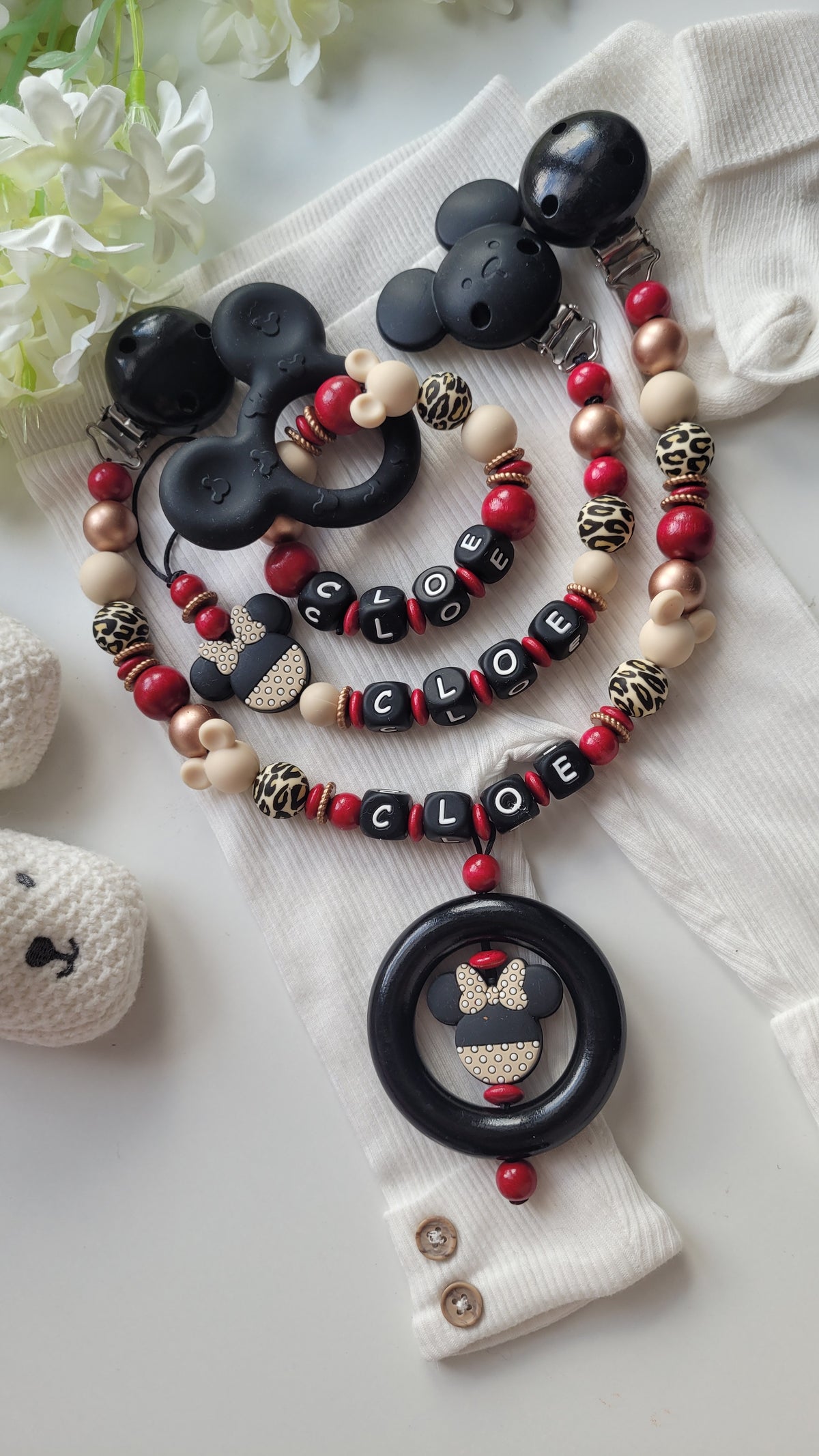 3er Set Kinderwagenkette & Schnullerkette mit Namen + Greifring Maus weinrot  rosegold
