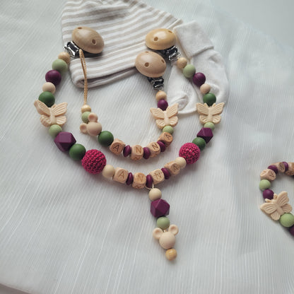 Kinderwagenkette & Schnullerkette mit Namen Maus & Schmetterling  brombeer beige grün