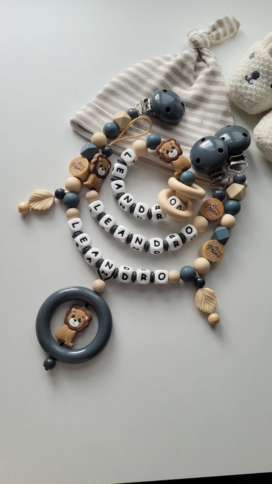 3er Set Schnullerkette Kinderwagenkette & Greifring mit Namen Löwe & Kleiner Prinz beige grau