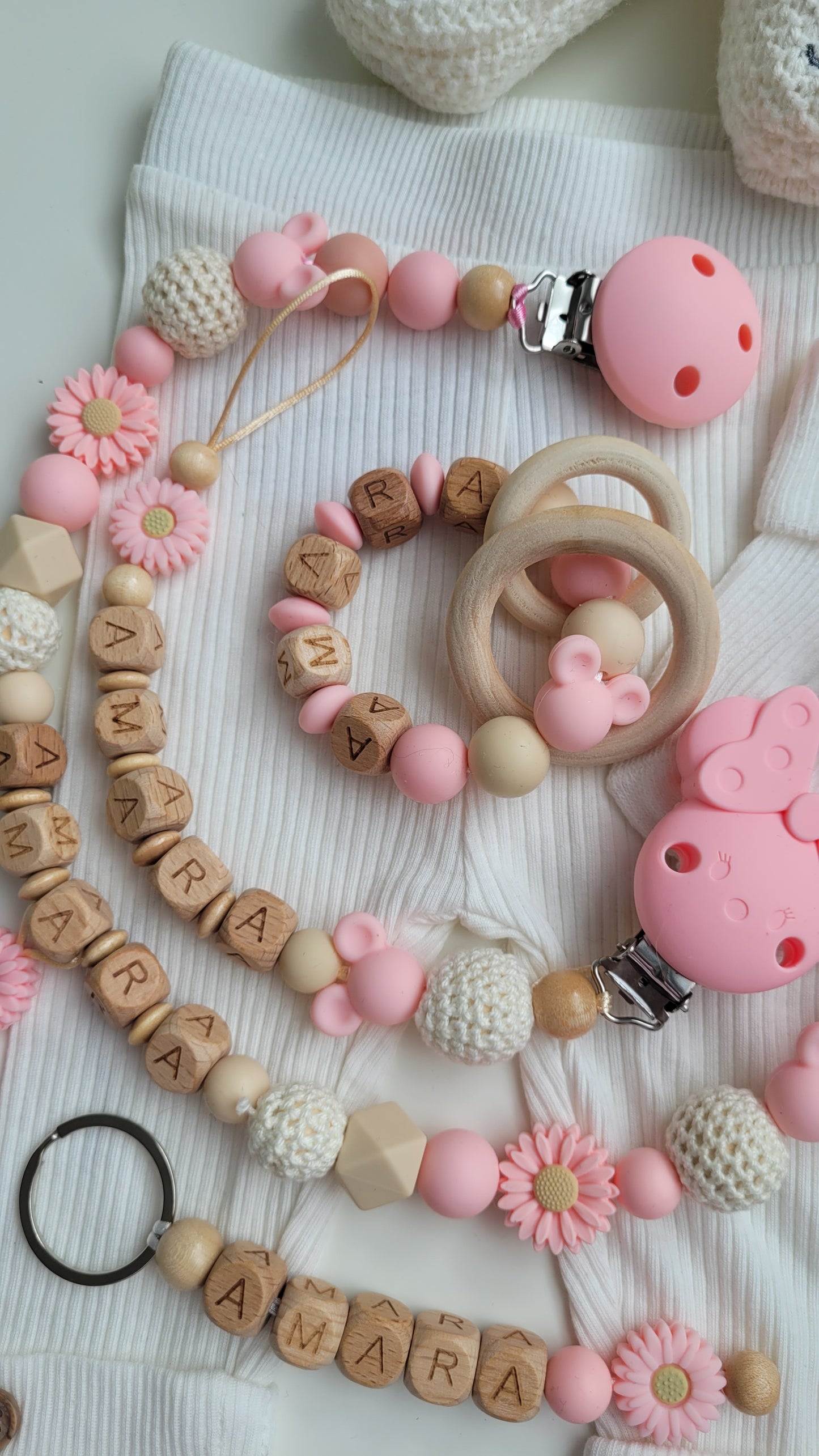 4tlg Traumset Schnullerkette Kinderwagenkette  Greifring und Schlüsselanhänger Maus apricot
