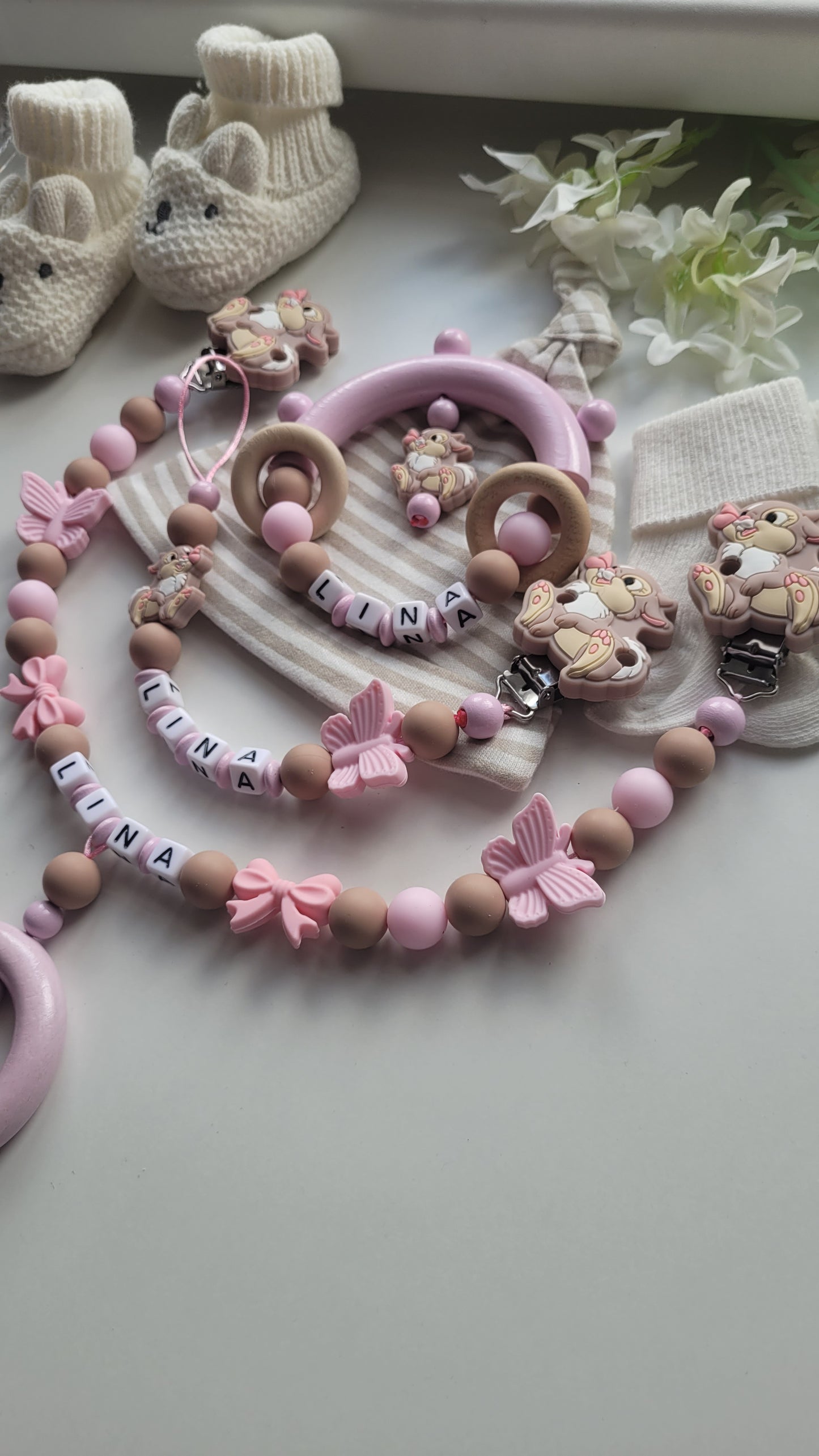 3tlg.Set Schnullerkette Kinderwagenkette & Greifring Hase Schmetterling rosa taupe