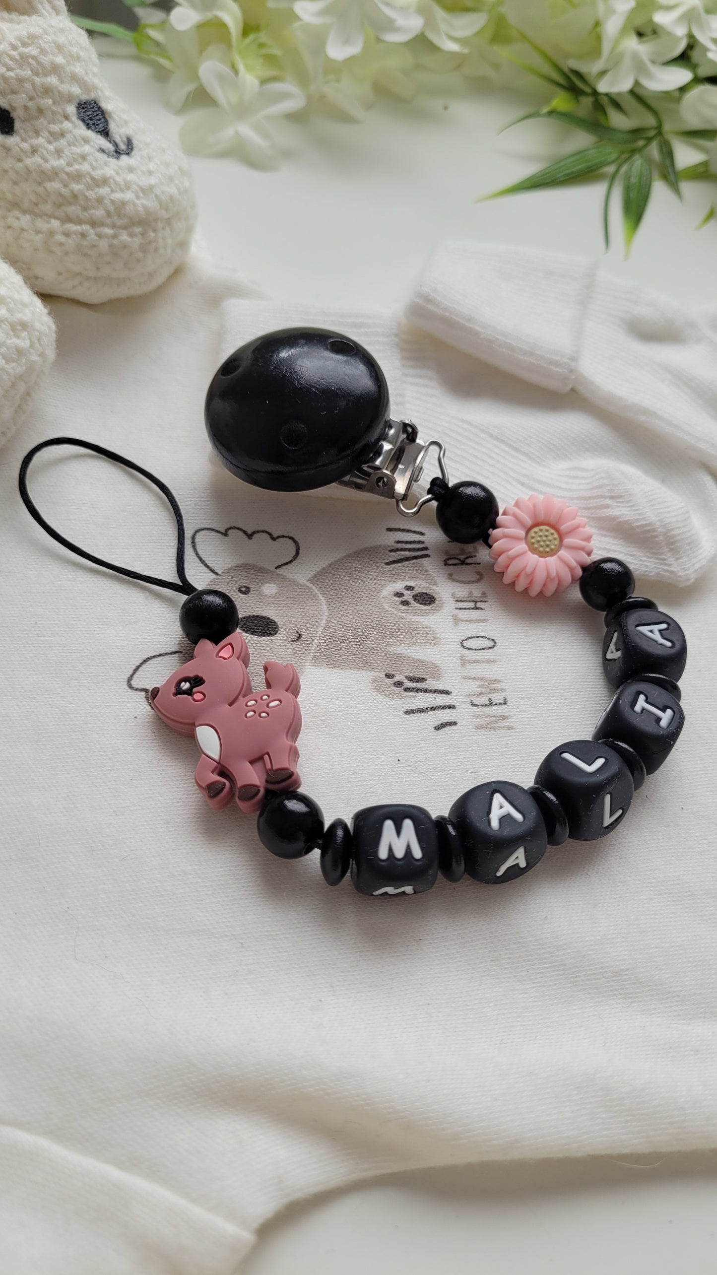 Schnullerkette mit Namen für Mädchen Lovely Flower Rehkitz schwarz