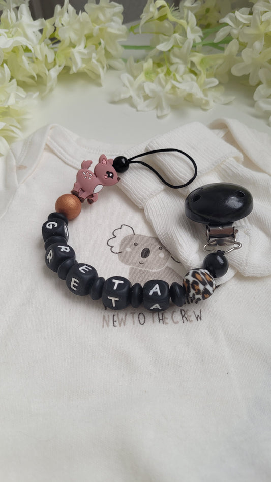 Schnullerkette mit Namen für Mädchen Reh schwarz Leo