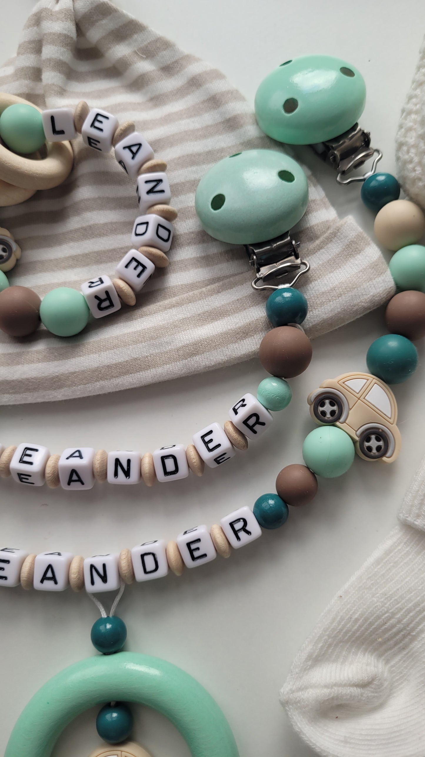 3er Set Schnullerkette Kinderwagenkette & Beissring mit Namen Autos mint petrol braun