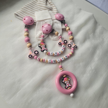 Kinderwagenkette & Schnullerkette mit Namen  Bauernhof Traktor & Kuh rosa holz
