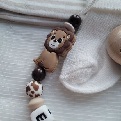 Schnullerkette mit Namen für Jungen Löwe braun beige
