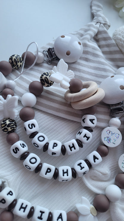 3er Set Schnullerkette Kinderwagenkette & Beissring mit Namen  Schmetterlinge leo weiss braun