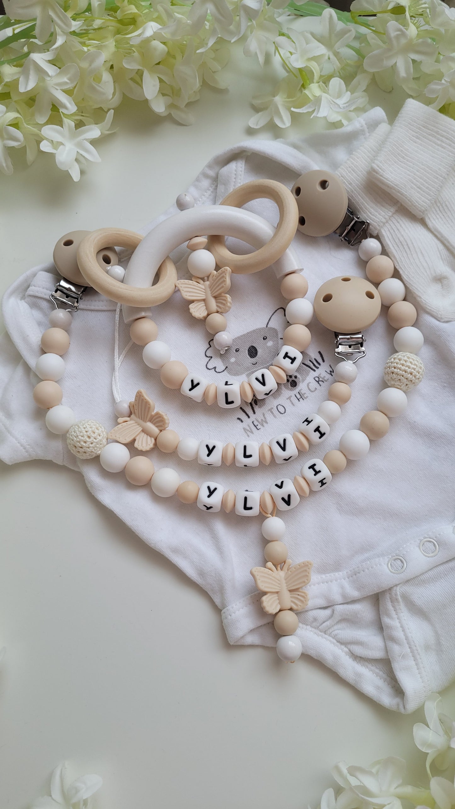 3tlg Set Schnullerkette Kinderwagenkette Greifling Schmetterling beige