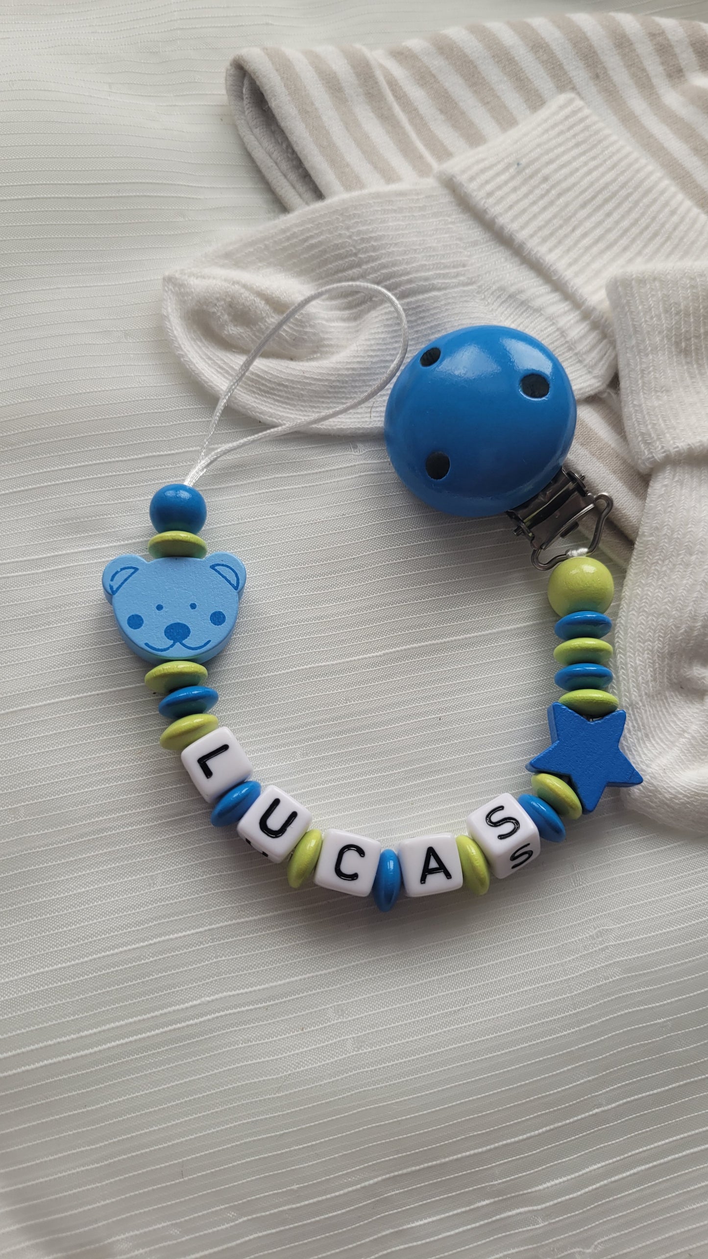 Schnullerkette mit Namen für Jungen Teddy & Stern blau grün