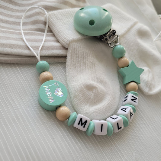 Schnullerkette mit Namen Stern & I love Mom und Dad mint holz