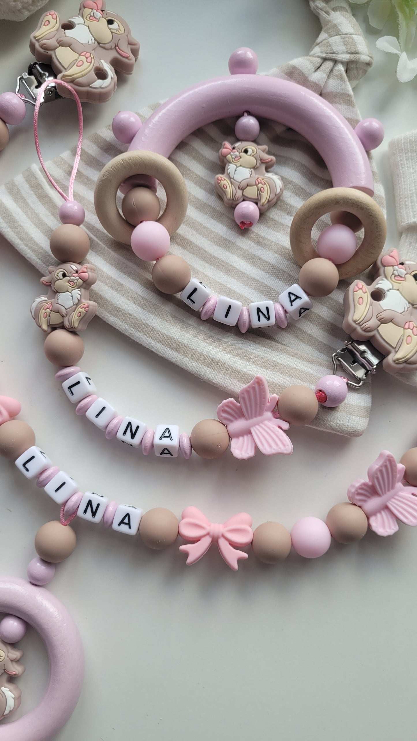 3tlg.Set Schnullerkette Kinderwagenkette & Greifring Hase Schmetterling rosa taupe