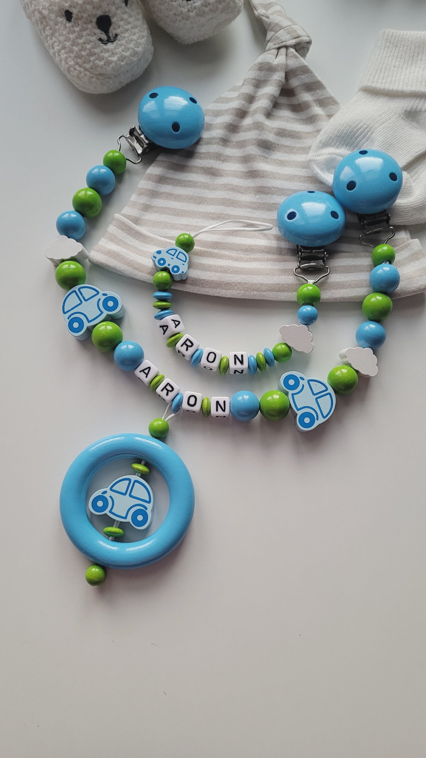 Kinderwagenkette & Schnullerkette mit Namen Auto blau grün