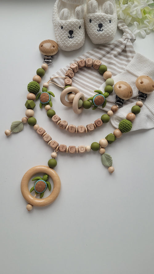 Schnullerkette Kinderwagenkette & Beissring mit Namen Schildkröte holz grün