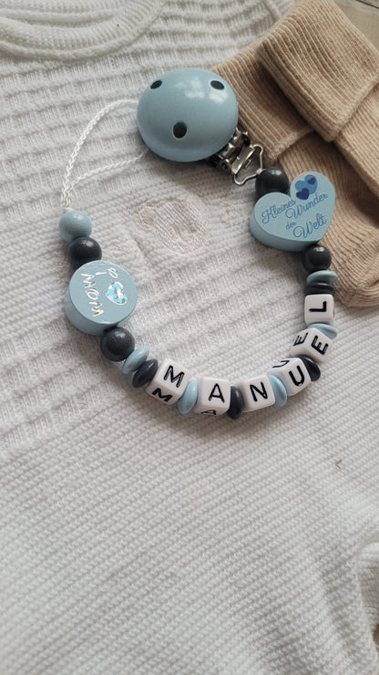 Schnullerkette für Jungen mit Namen i Love Mom & Dad / Kleines Wunder der Welt