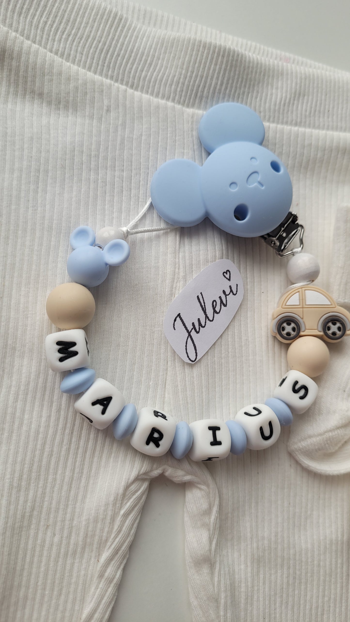 Schnullerkette mit Namen für Jungen Maus & Auto blau