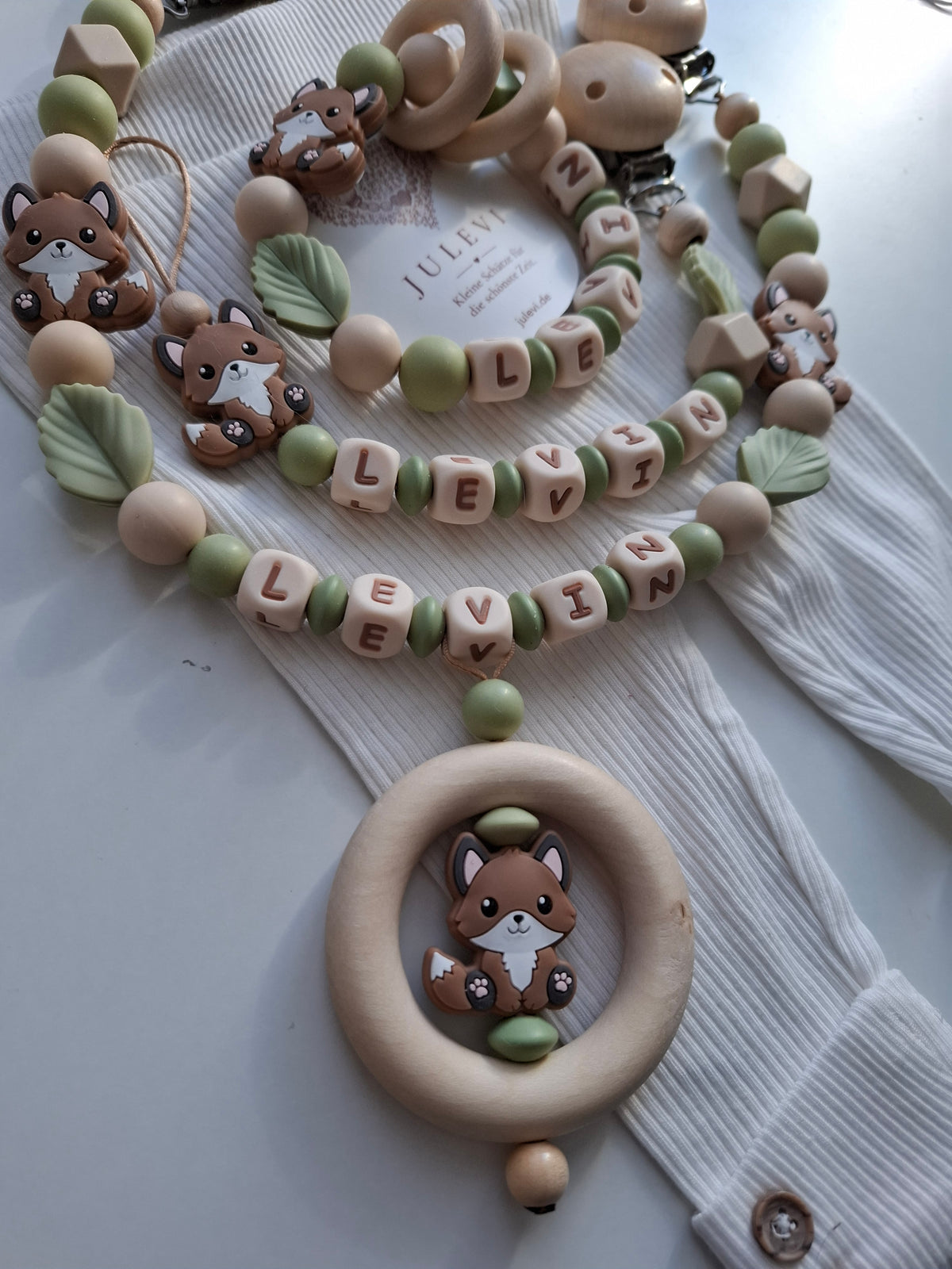 3er Set Schnullerkette Kinderwagenkette & Greifring mit Namen Fuchs salbei beige