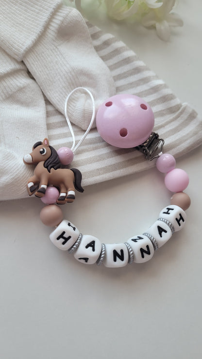 Schnullerkette mit Namen für Mädchen Pferd rosa weiss holz
