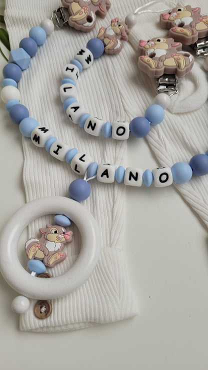 Kinderwagenkette & Schnullerkette mit Namen *Hase * blau