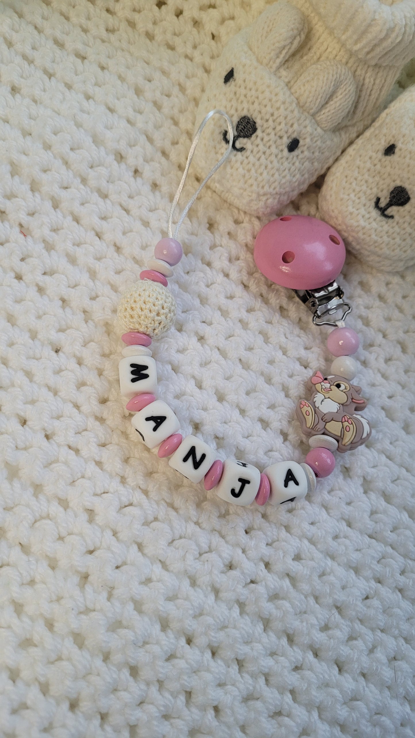 Schnullerkette mit Namen für Mädchen Hase pink beige